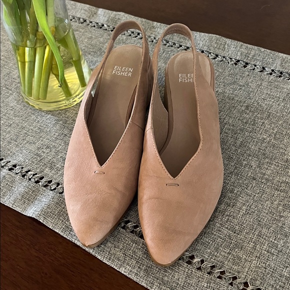 Eileen Fisher Women's Nude Slingback Wedge - Picture 2 of 4